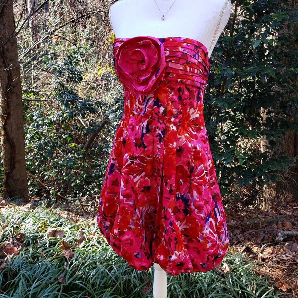BCBG MAXAZRIA Begonia Bubble Hem Mini Dress in Bold Pink Floral Rose Size 12 NWT
